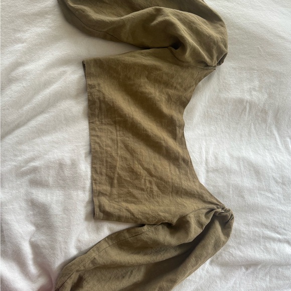 Sold out Kara Thomas bellflower top size M - Picture 2 of 3